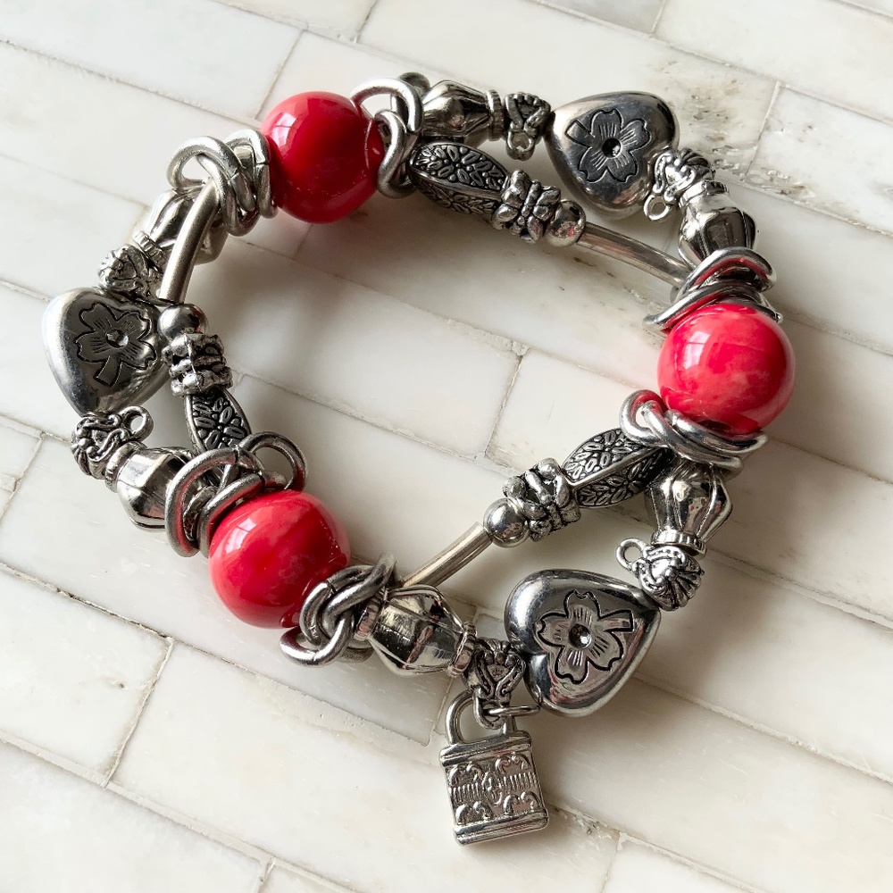 Women’s Charm Stretch Bracelet Silver Tone Hearts Red Beads